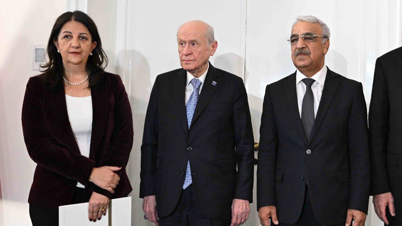 AK Parti Grubu, DEM Parti heyetiyle görüştü