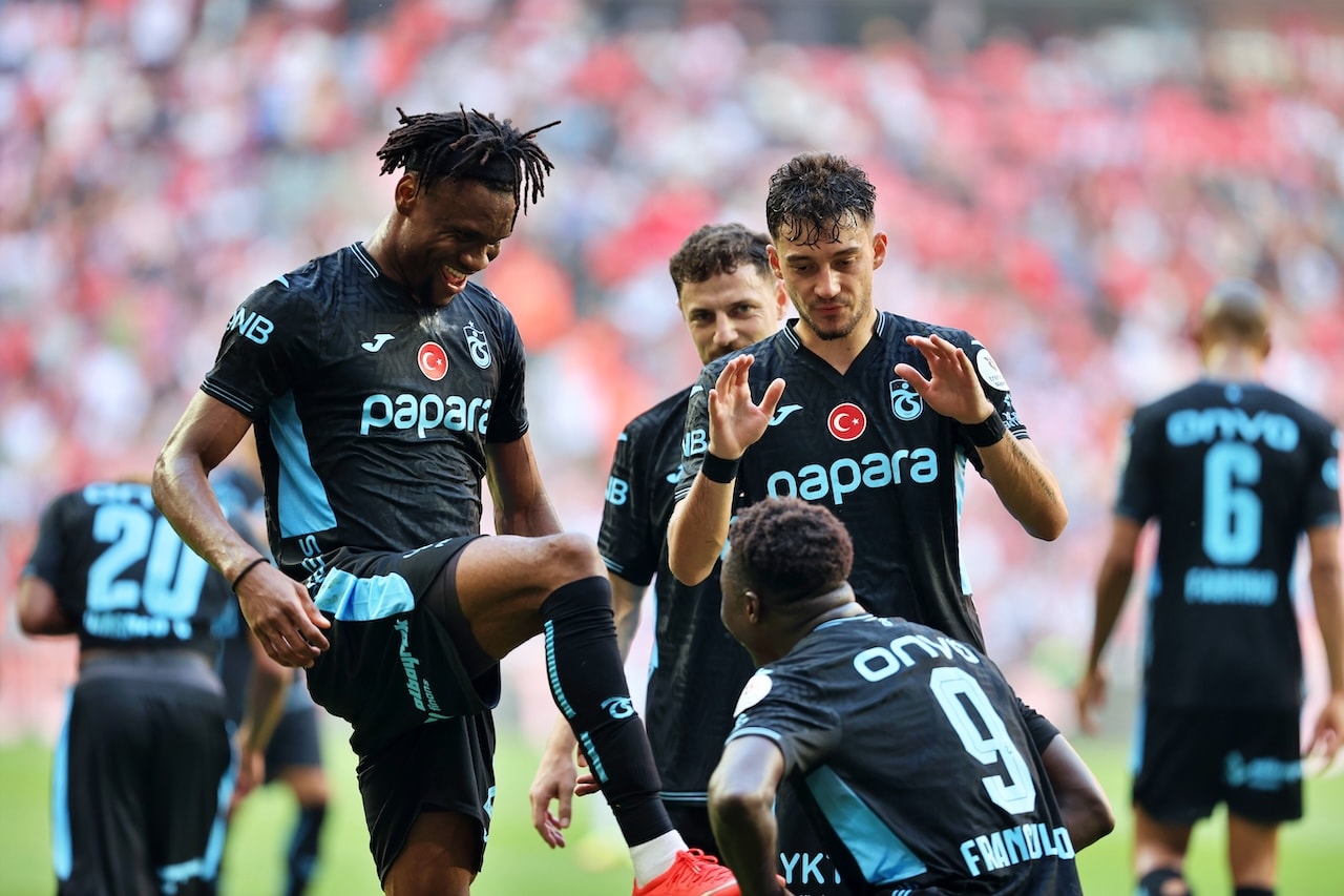 Trabzonspor, Samsunspor'u 3-0 mağlup etti