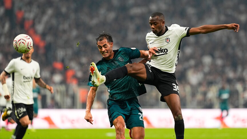 Beşiktaş Kocaelispor'u 2-1 mağlup etti