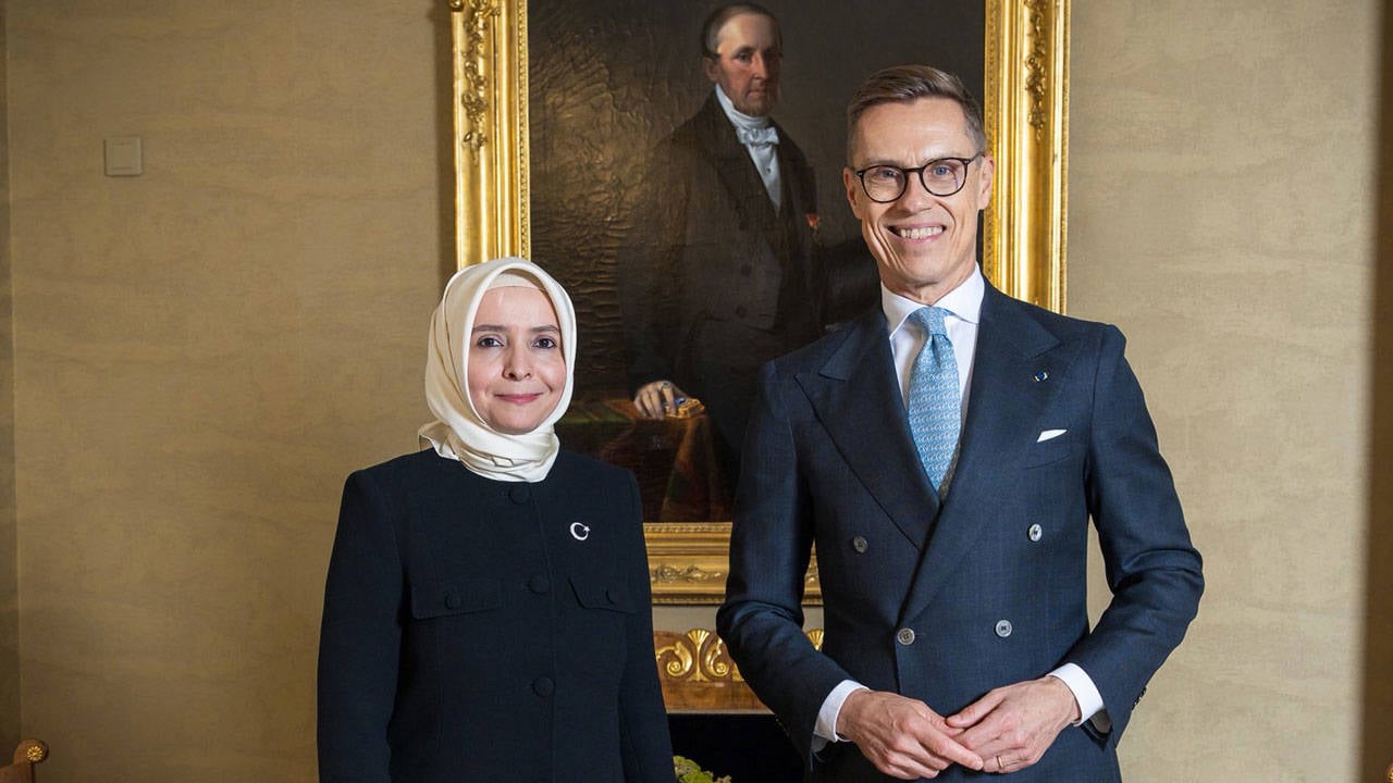 Fatma Betül Sayan Kaya'nın ablası Ayşe Hilal Sayan Koytak Helsinki Büyükelçiliği görevine başladı