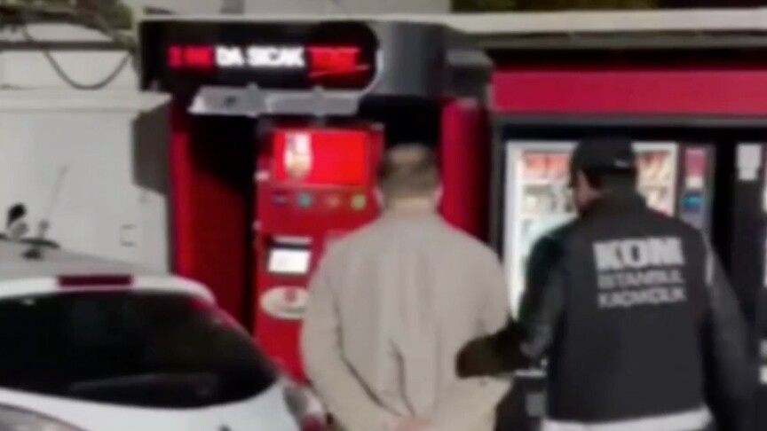 İstanbul'da FETÖ'ye yönelik operasyonla 3 firari yakalandı