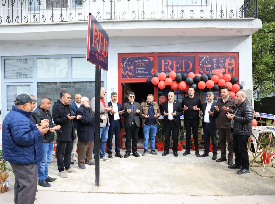 Çorum Alaca'da RED İç Giyim mağazası açıldı