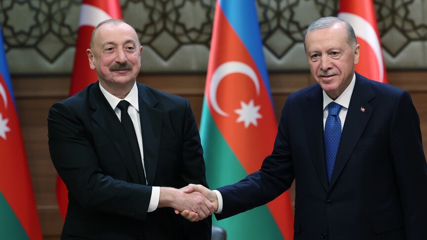 Erdoğan, Aliyev’i arayıp gönül aldı, Ankara’ya çağırdı