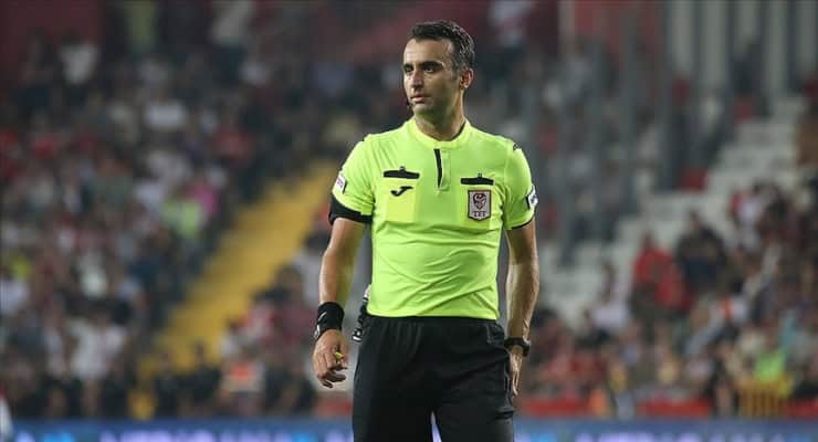 Galatasaray-Fenerbahçe derbisini Atilla Karaoğlan yönetecek