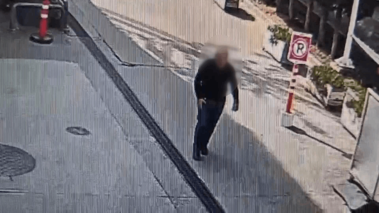 Karısına tavuk eti satan kasabı öldürdü