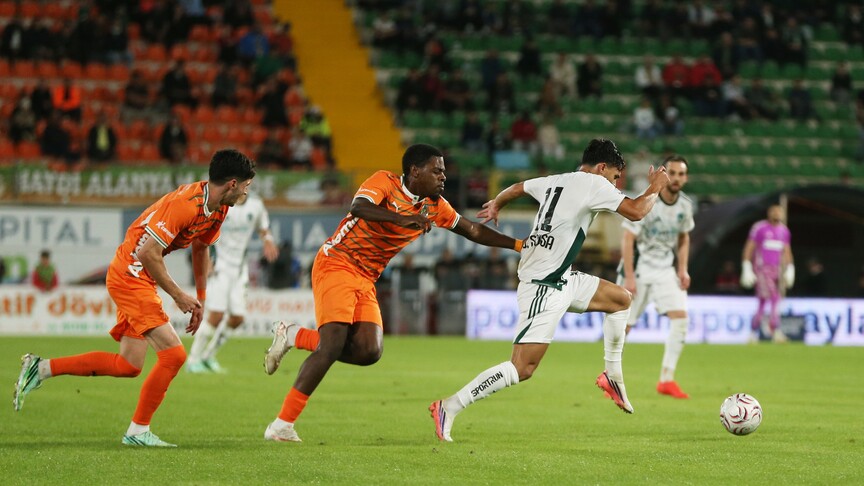 Kocaelispor, Alanyaspor’u 2 golle geçti