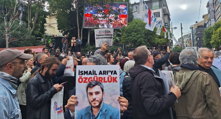 Basın örgütleri 10 ilde sokakta, Özgür Özel de katıldı: ‘Gazeteciler tutsak, foncular özgür’