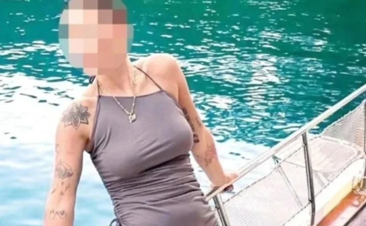Gündüz öğretmen, gece seks işçisi veya işvereni